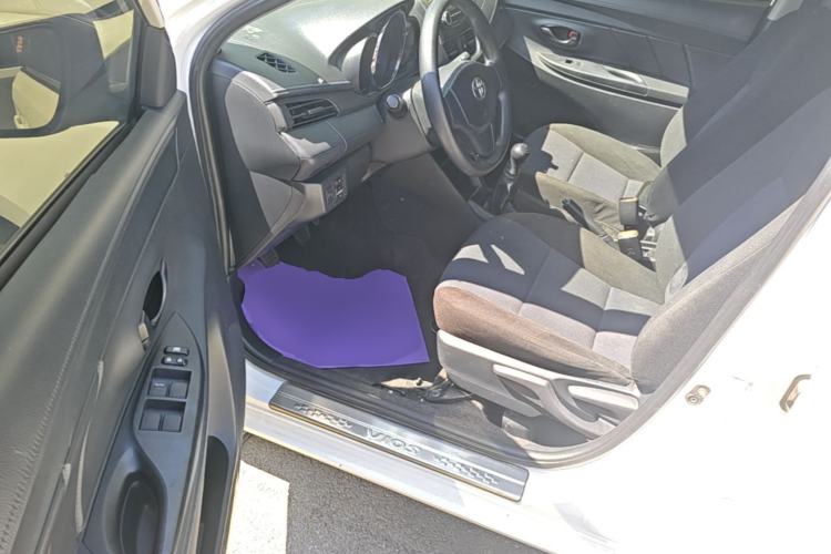 Used Toyota YARiS L Zhi Xiang 2017 1.3E Manual Charm Edition Driver Seat