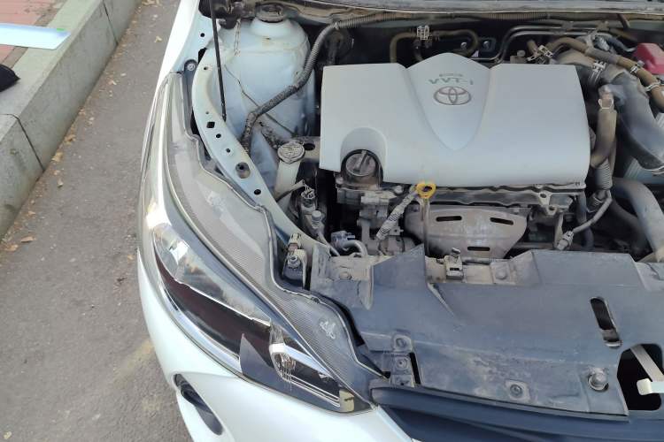 Used Toyota YARiS L Zhi Xiang 2017 1.5E CVT Dynamic Edition Engine Bay Right