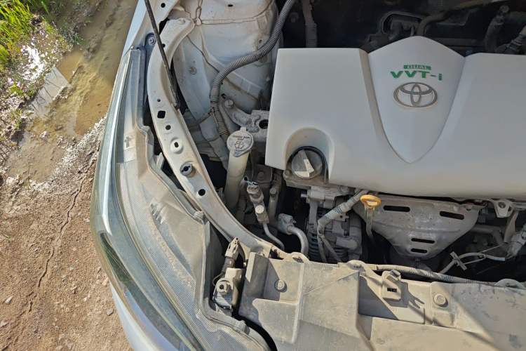 Used Toyota YARiS L Zhi Xiang 2017 1.5E Manual Charm Edition Engine Bay Right