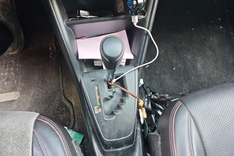 Used Toyota YARiS L Zhi Xiang 2017 1.5E CVT Dynamic Edition Gear Lever