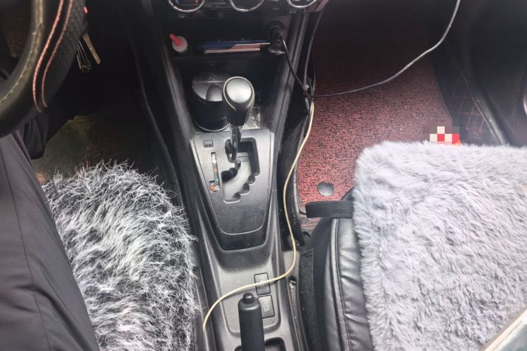 Used Toyota YARiS L Zhi Xiang 2017 1.5E CVT Dynamic Edition Gear Lever