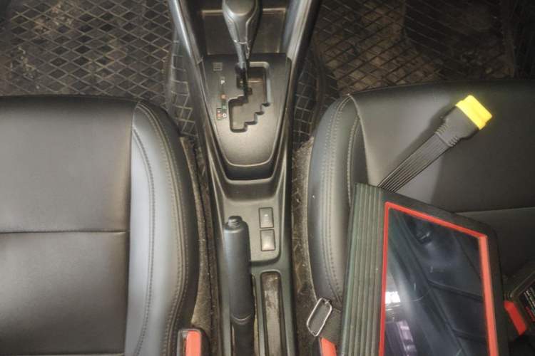 Used Toyota YARiS L Zhi Xiang 2017 1.5E CVT Dynamic Edition Gear Lever
