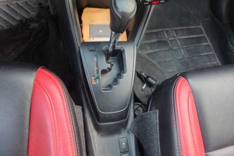 Used Toyota YARiS L Zhi Xiang 2017 1.5E CVT Dynamic Edition Gear Lever