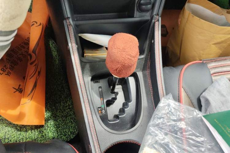 Used Toyota YARiS L Zhi Xiang 2017 1.5E CVT Dynamic Edition Gear Lever