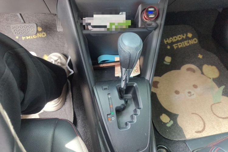 Used Toyota YARiS L Zhi Xiang 2017 1.5E CVT Dynamic Edition Gear Lever