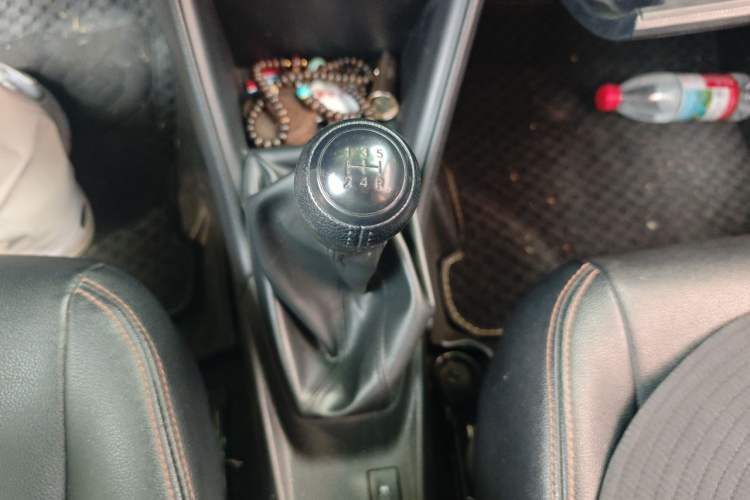 Used Toyota YARiS L Zhi Xiang 2017 1.5G Manual Xuan Dong Edition Gear Lever