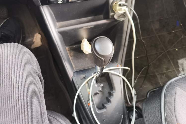 Used Toyota YARiS L Zhi Xiang 2017 1.5E CVT Dynamic Edition Gear Lever