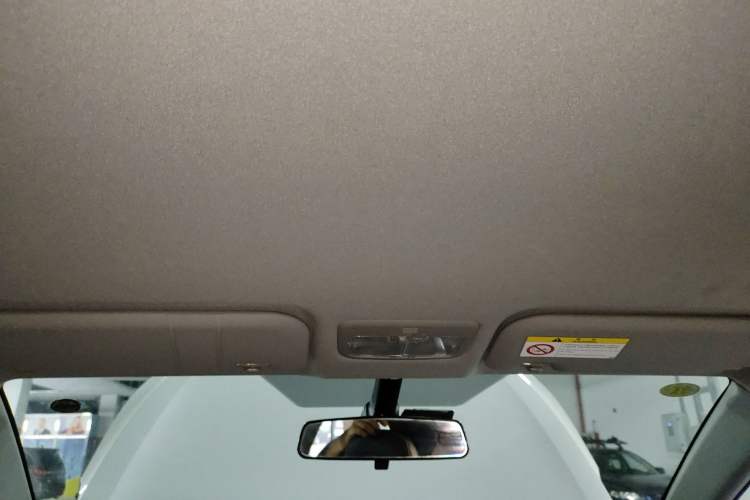 Used Toyota YARiS L Zhi Xiang 2017 1.5E CVT Dynamic Edition Headliner