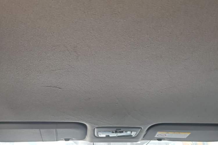 Used Toyota YARiS L Zhi Xiang 2017 1.3E Manual Charm Edition Headliner