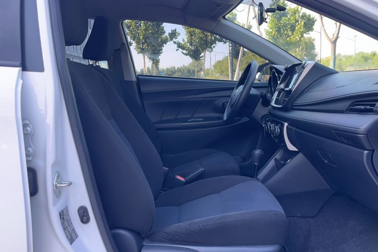 Used Toyota YARiS L Zhi Xiang 2017 1.5E CVT Dynamic Edition Interior 3