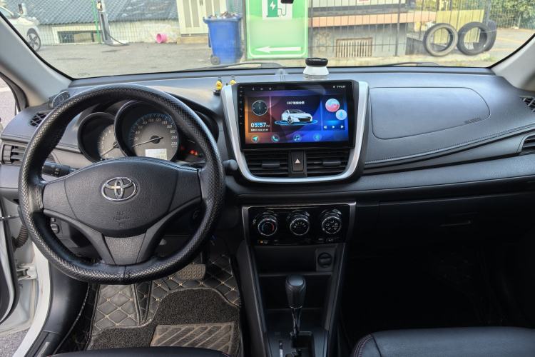 Used Toyota YARiS L Zhi Xiang 2017 1.5E CVT Dynamic Edition Interior 3