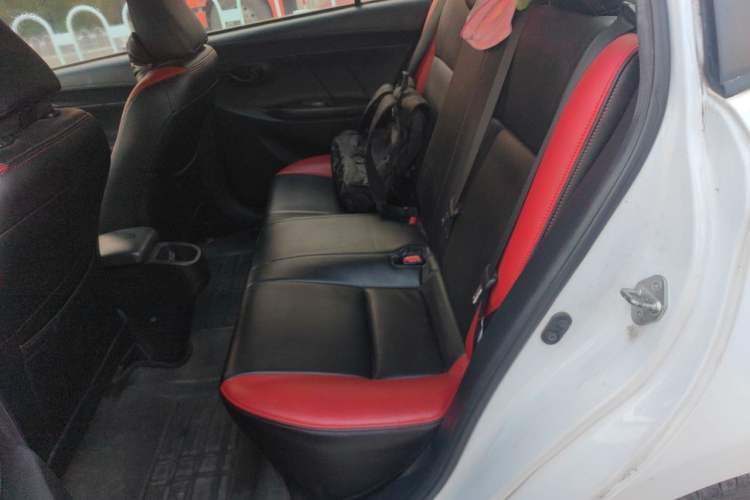 Used Toyota YARiS L Zhi Xiang 2017 1.5E CVT Dynamic Edition Interior 4