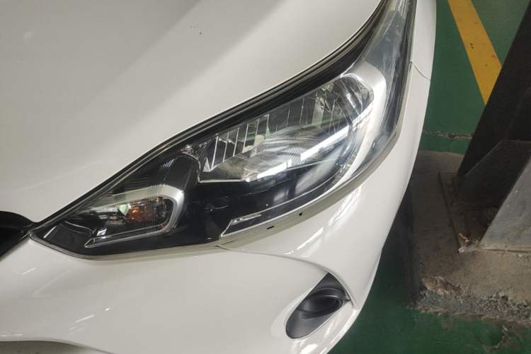 Used Toyota YARiS L Zhi Xiang 2017 1.5E CVT Dynamic Edition Left Front Headlight