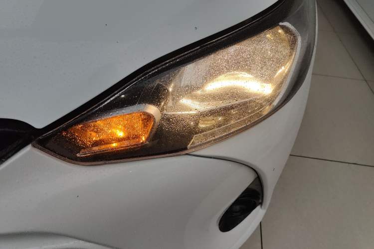 Used Toyota YARiS L Zhi Xiang 2017 1.5E CVT Dynamic Edition Left Front Headlight