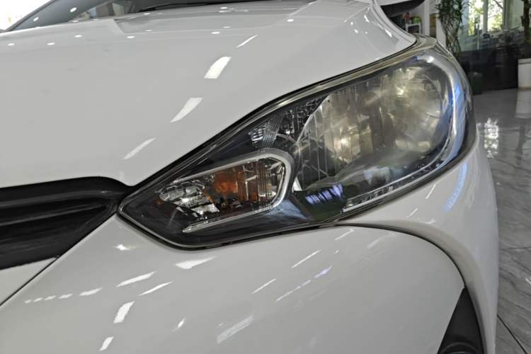 Used Toyota YARiS L Zhi Xiang 2017 1.5E CVT Dynamic Edition Left Front Headlight