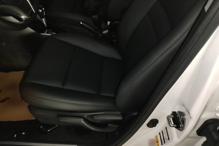 Used Toyota YARiS L Zhi Xiang 2017 1.5G CVT Xuan Dong Skyroof Edition Left Front Seat