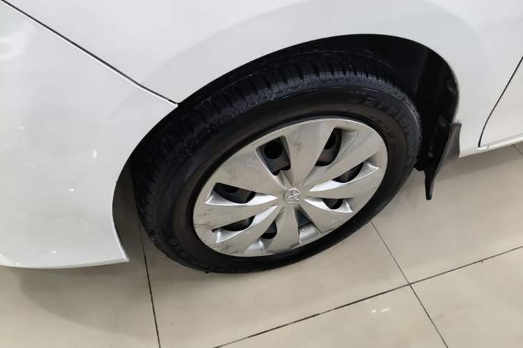 Used Toyota YARiS L Zhi Xiang 2017 1.3E CVT Charming Edition Left Front Wheel Hub