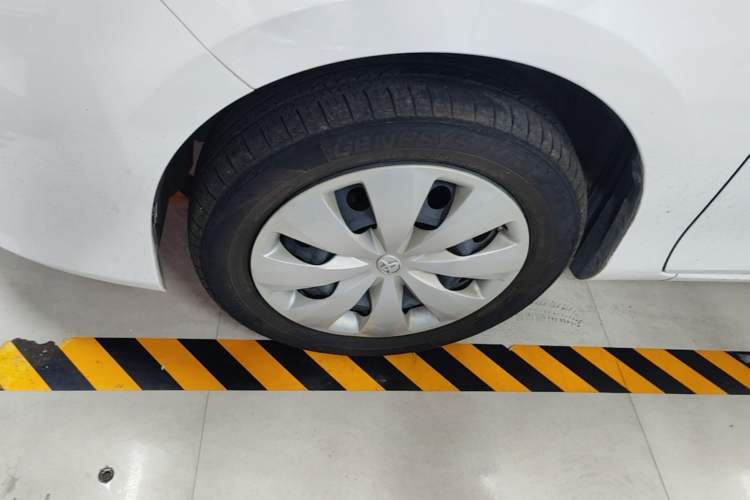 Used Toyota YARiS L Zhi Xiang 2017 1.5E CVT Dynamic Edition Left Front Wheel Hub