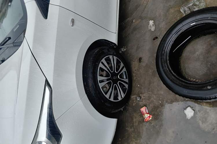 Used Toyota YARiS L Zhi Xiang 2017 1.5E CVT Dynamic Edition Left Front Wheel Hub