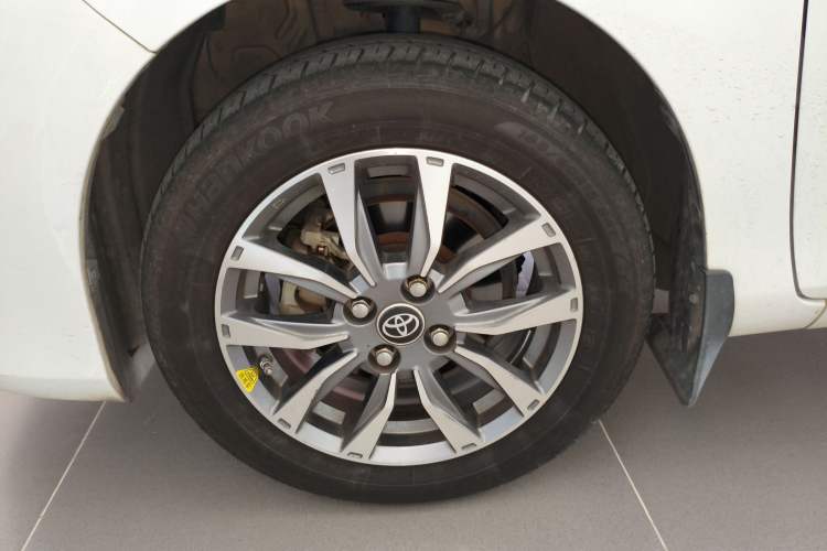 Used Toyota YARiS L Zhi Xiang 2017 1.5E CVT Dynamic Edition Left Front Wheel Hub