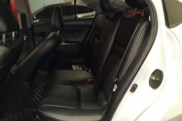 Used Toyota YARiS L Zhi Xiang 2017 1.5E CVT Dynamic Edition Left Rear Seat