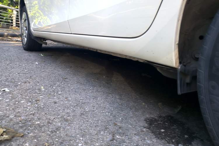 Used Toyota YARiS L Zhi Xiang 2017 1.5E CVT Dynamic Edition Left Side Sill