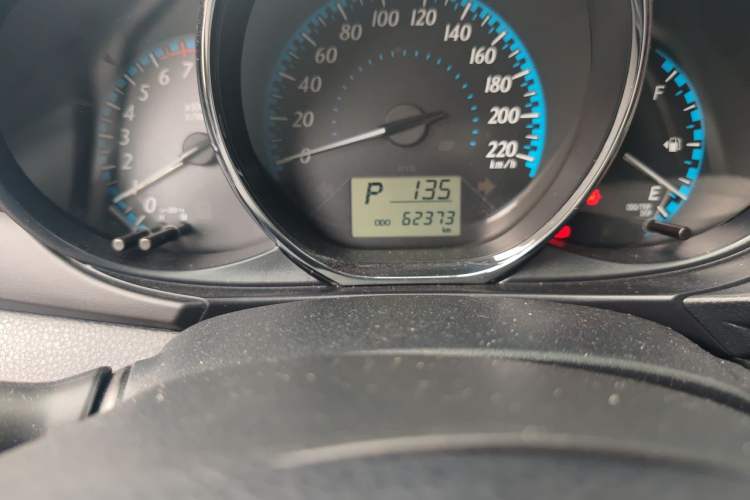 Used Toyota YARiS L Zhi Xiang 2017 1.5E CVT Dynamic Edition Odometer Close Up