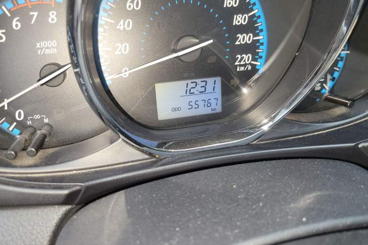 Used Toyota YARiS L Zhi Xiang 2017 1.5E Manual Charm Edition Odometer Close Up