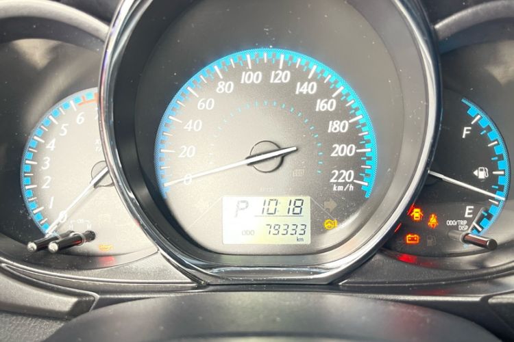 Used Toyota YARiS L Zhi Xiang 2017 1.5E CVT Dynamic Edition Odometer Close Up