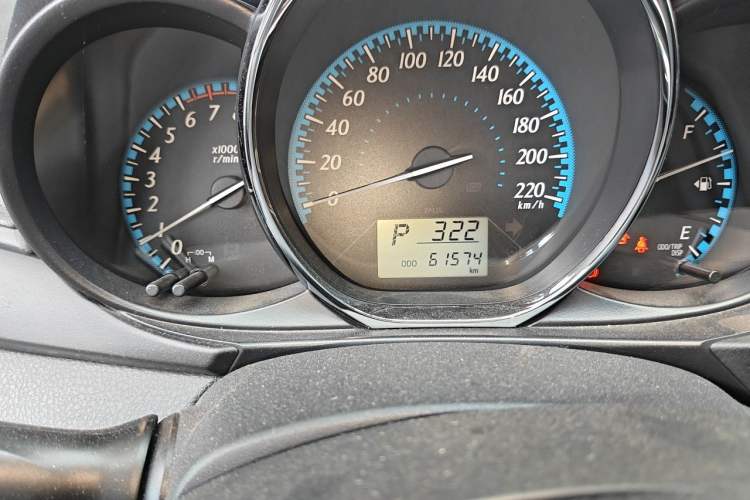 Used Toyota YARiS L Zhi Xiang 2017 1.5E CVT Dynamic Edition Odometer Close Up