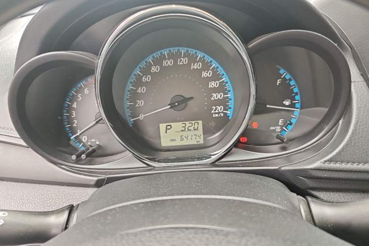 Used Toyota YARiS L Zhi Xiang 2017 1.5E CVT Dynamic Edition Odometer Close Up