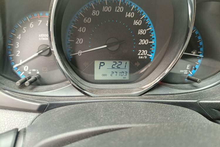 Used Toyota YARiS L Zhi Xiang 2017 1.5E CVT Dynamic Edition Odometer Close Up