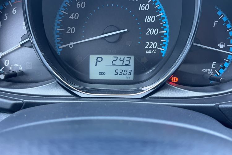 Used Toyota YARiS L Zhi Xiang 2017 1.5E CVT Dynamic Edition Odometer Close Up