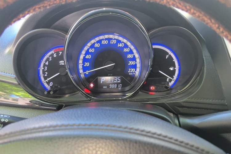 Used Toyota YARiS L Zhi Xiang 2017 1.5G CVT Xuan Dong Edition Odometer Close Up