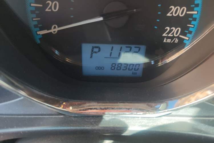Used Toyota YARiS L Zhi Xiang 2017 1.5E CVT Dynamic Edition Odometer Close Up
