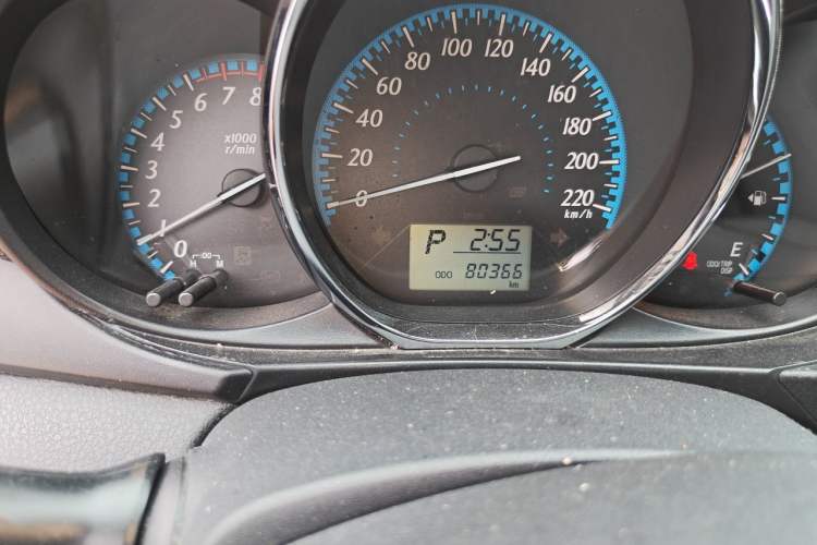 Used Toyota YARiS L Zhi Xiang 2017 1.5E CVT Dynamic Edition Odometer Close Up