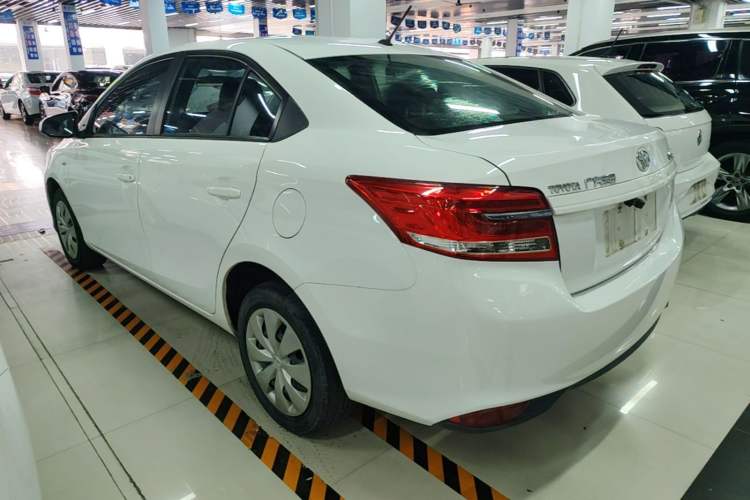 Used Toyota YARiS L Zhi Xiang 2017 1.5E CVT Dynamic Edition Rear Left 45 Deg