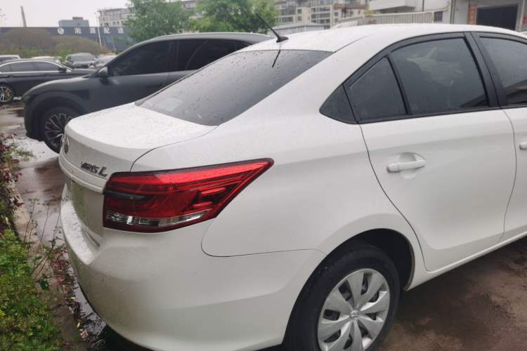 Used Toyota YARiS L Zhi Xiang 2017 1.5E CVT Dynamic Edition Rear Right 45 Deg