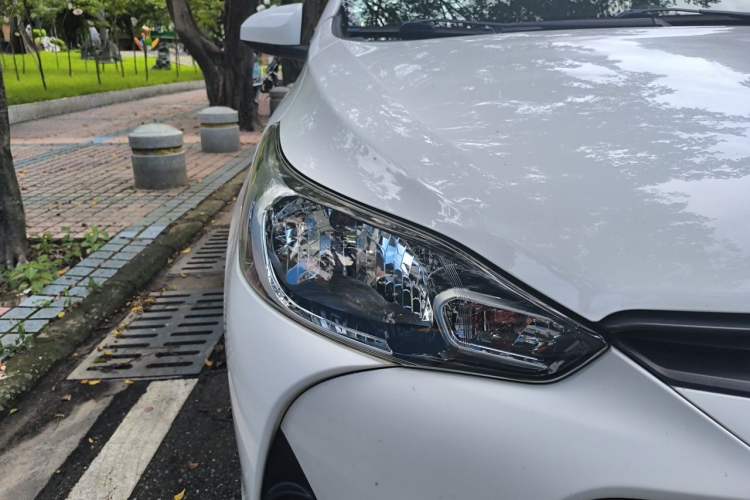 Used Toyota YARiS L Zhi Xiang 2017 1.5E CVT Dynamic Edition Right Front Headlight