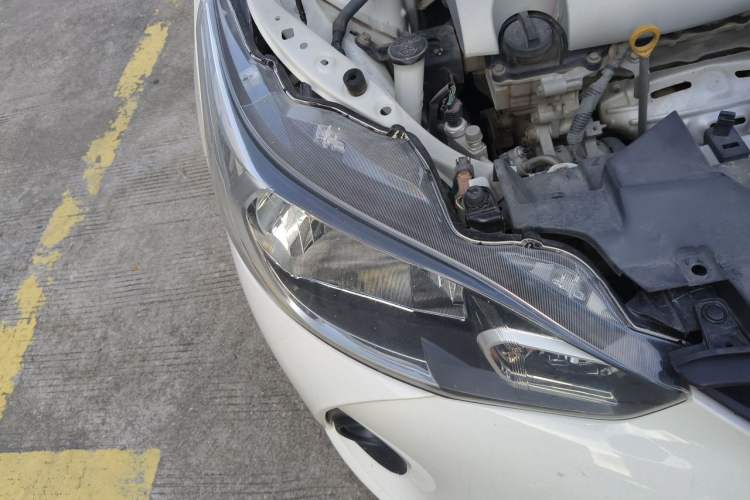 Used Toyota YARiS L Zhi Xiang 2017 1.5E CVT Dynamic Edition Right Front Headlight