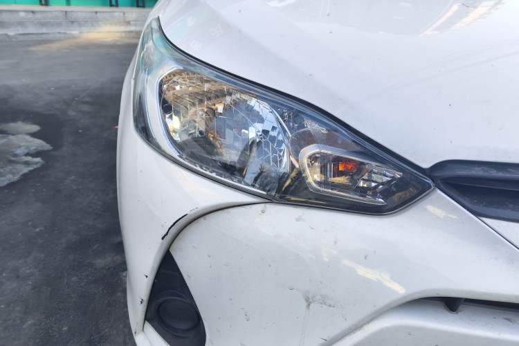 Used Toyota YARiS L Zhi Xiang 2017 1.3E Manual Charm Edition Right Front Headlight