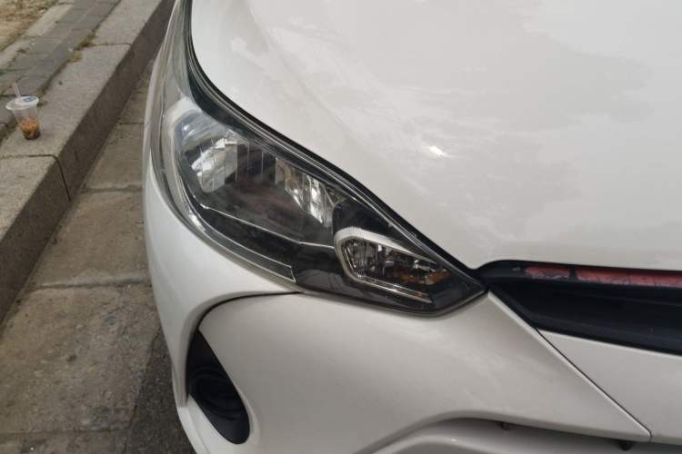 Used Toyota YARiS L Zhi Xiang 2017 1.5E CVT Dynamic Edition Right Front Headlight
