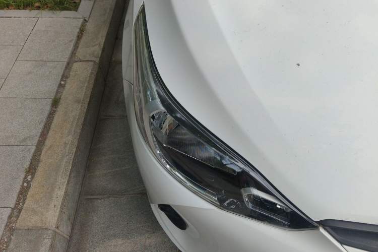 Used Toyota YARiS L Zhi Xiang 2017 1.5E CVT Dynamic Edition Right Front Headlight