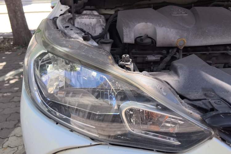 Used Toyota YARiS L Zhi Xiang 2017 1.5G CVT Xuan Dong Edition Right Front Headlight