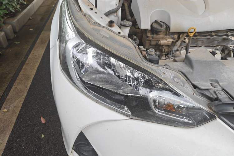 Used Toyota YARiS L Zhi Xiang 2017 1.5E CVT Dynamic Edition Right Front Headlight