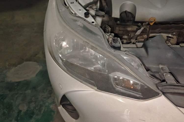 Used Toyota YARiS L Zhi Xiang 2017 1.5E CVT Dynamic Edition Right Front Headlight