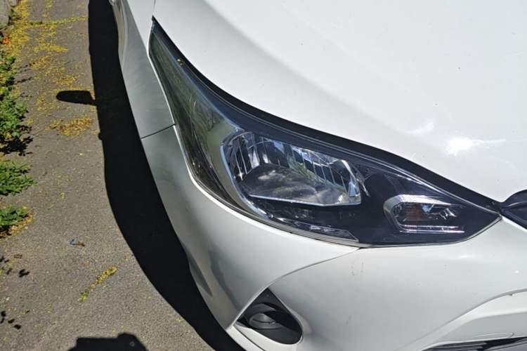 Used Toyota YARiS L Zhi Xiang 2017 1.3E Manual Charm Edition Right Front Headlight