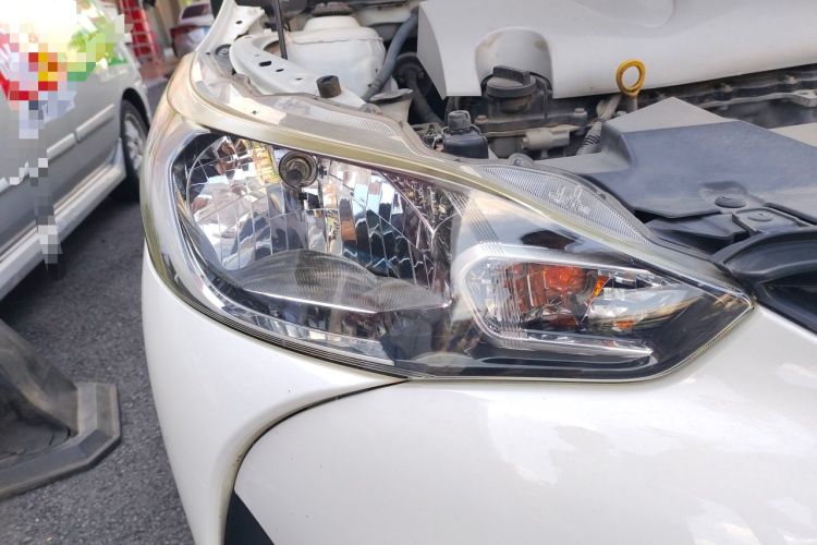 Used Toyota YARiS L Zhi Xiang 2017 1.3E Manual Charm Edition Right Front Headlight