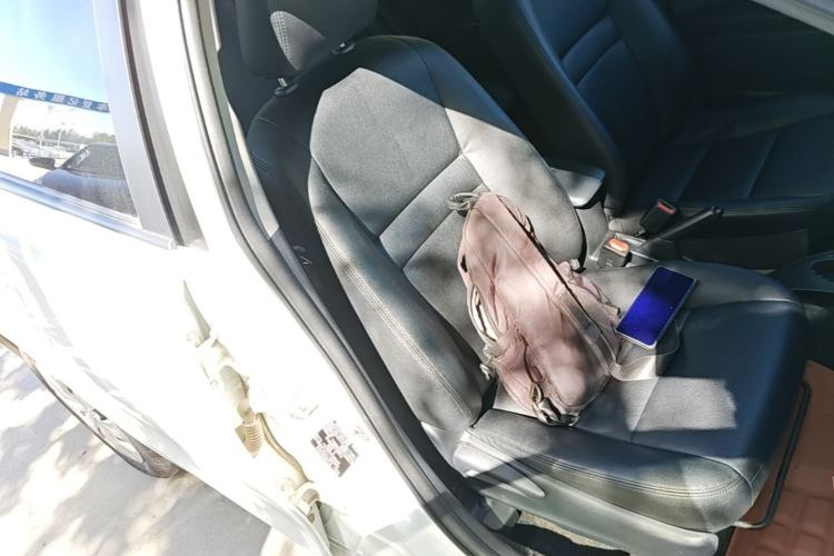 Used Toyota YARiS L Zhi Xiang 2017 1.5E CVT Dynamic Edition Right Front Seat