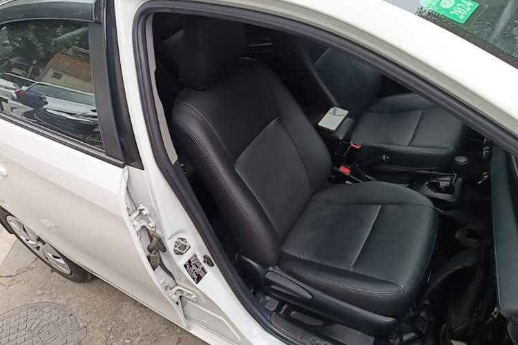 Used Toyota YARiS L Zhi Xiang 2017 1.5E CVT Dynamic Edition Right Front Seat